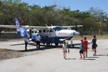 BlogPanamaBoardingPlane